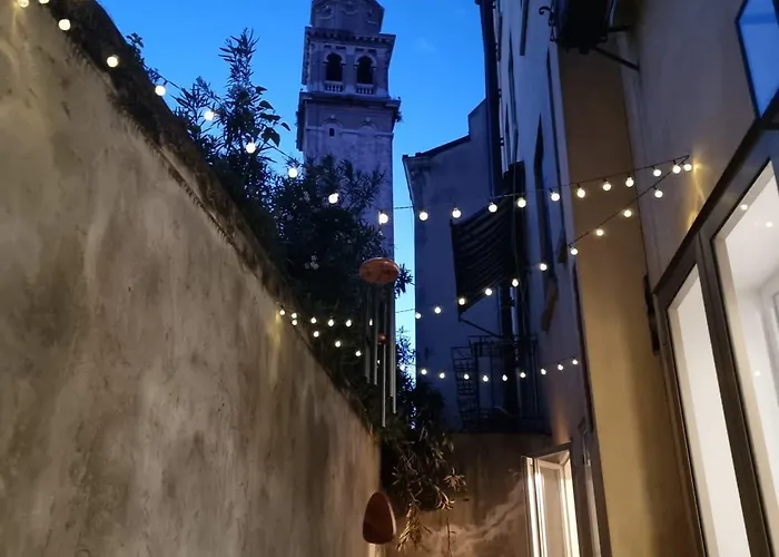 Calle De Le Pazienze s